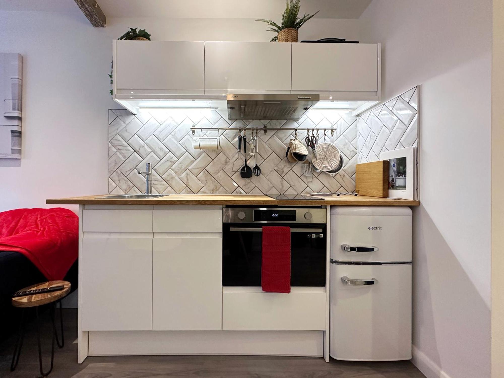 Kensington Studio Hosted By Airoperate Near Notting Hill - 1 Double Bed , 1 Sofa Bed, Ground Floor Apartment Via Private Entrance Лондон Экстерьер фото