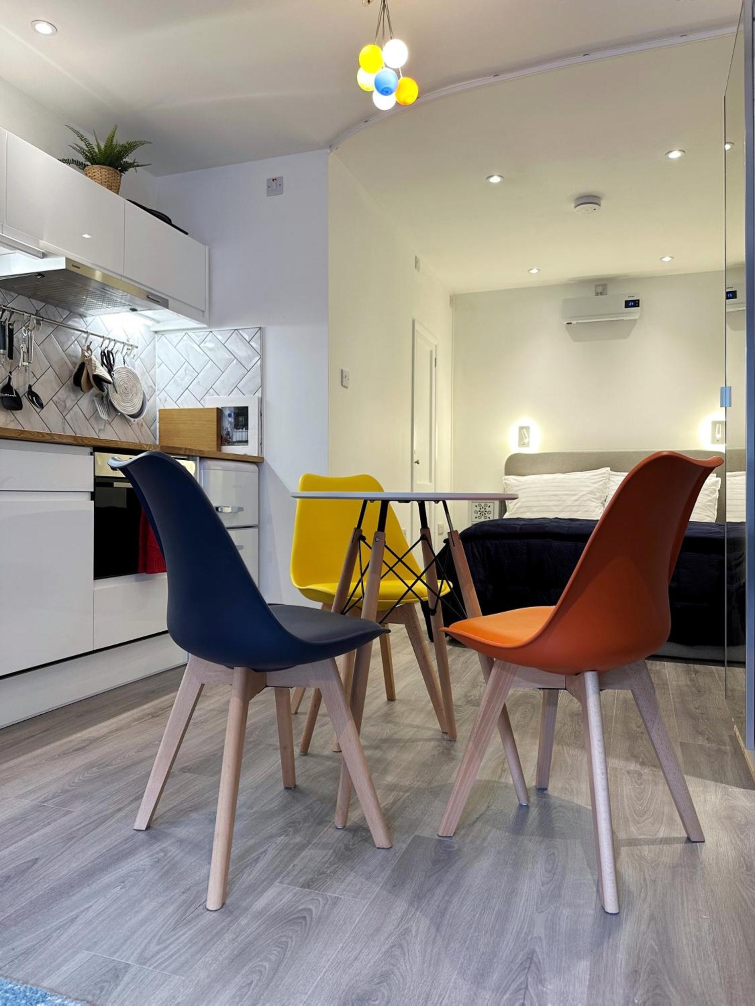 Kensington Studio Hosted By Airoperate Near Notting Hill - 1 Double Bed , 1 Sofa Bed, Ground Floor Apartment Via Private Entrance Лондон Экстерьер фото